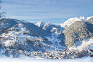 village-station-Alpes stations de ski pas chères
