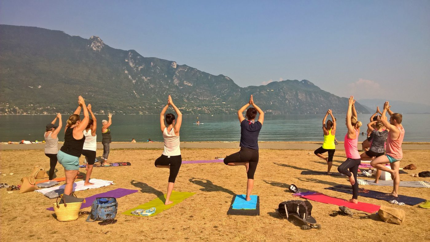 yoga au bord de l'eau